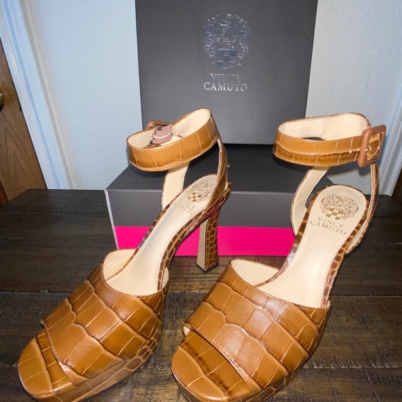 NEW Vince Camuto heels size 8 - Picture 3 of 6